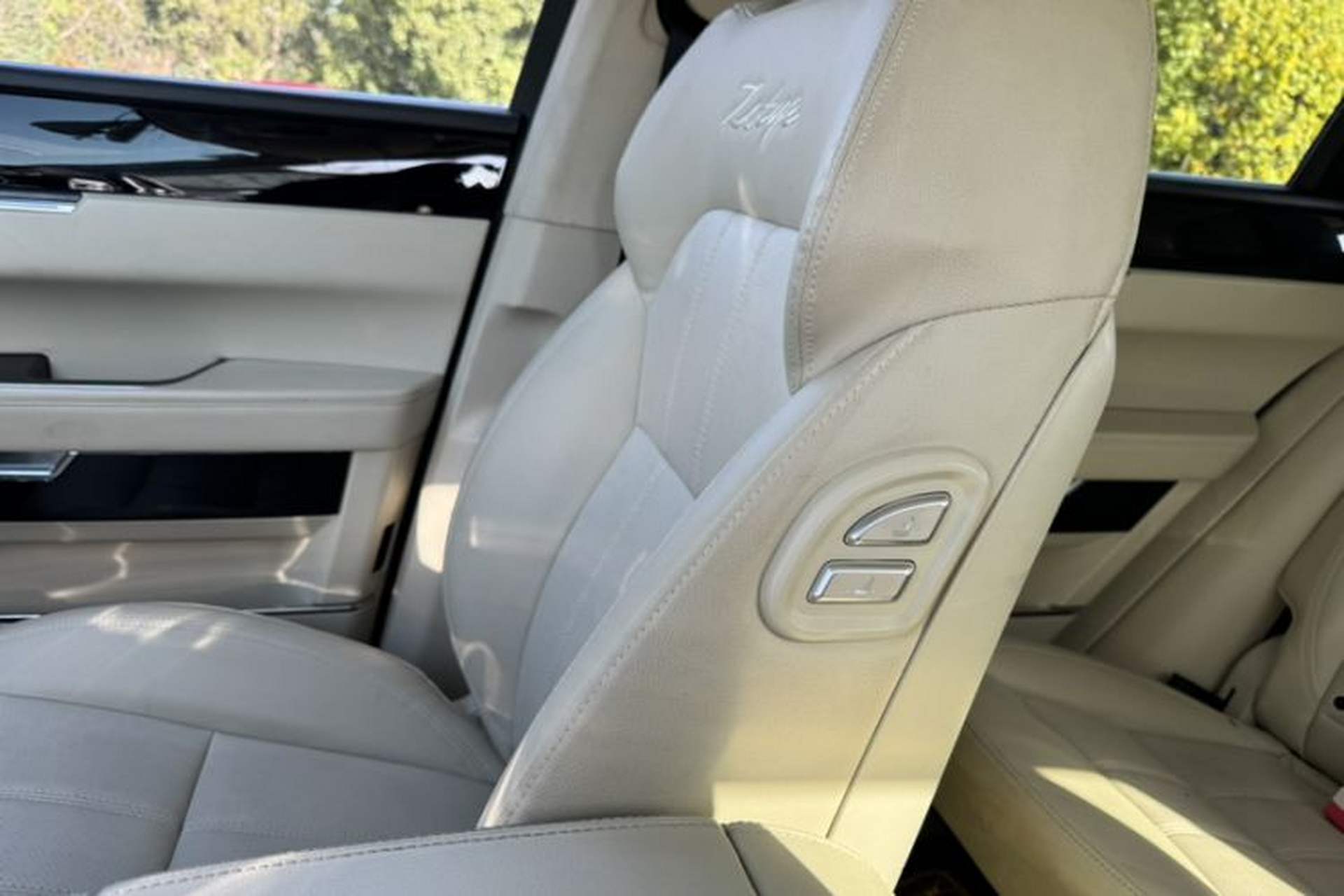 Used Zotye T700 2017 1.8T Dual-Clutch Prestige Model Interior 14