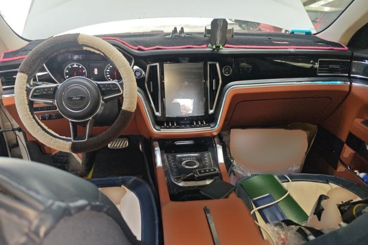 Used Zotye T700 2017 1.8T Dual-Clutch Luxury Model Interior 2