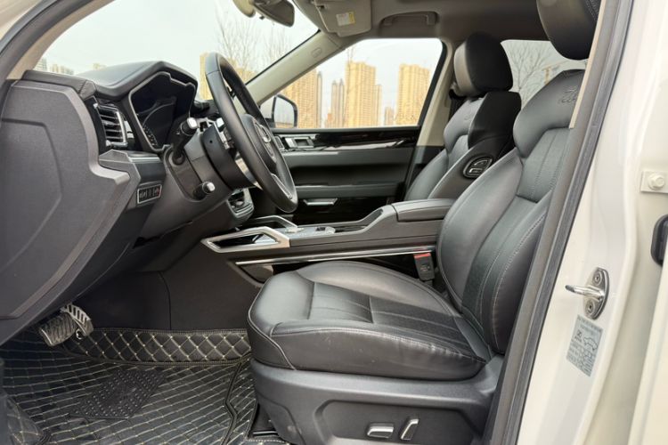 Used Zotye T700 2017 1.8T Dual-Clutch Luxury Model Interior 2