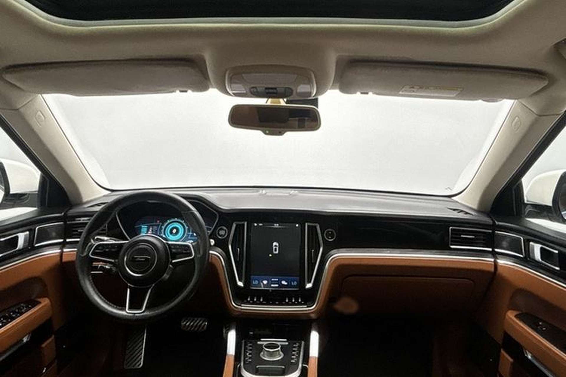 Used Zotye T700 2017 1.8T Dual-Clutch Prestige Model Interior 3