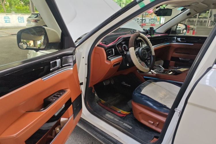 Used Zotye T700 2017 1.8T Dual-Clutch Luxury Model Interior 3