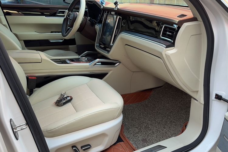 Used Zotye T700 2017 1.8T Dual-Clutch Prestige Model Interior 3