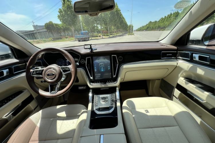 Used Zotye T700 2017 1.8T Dual-Clutch Prestige Model Interior 3