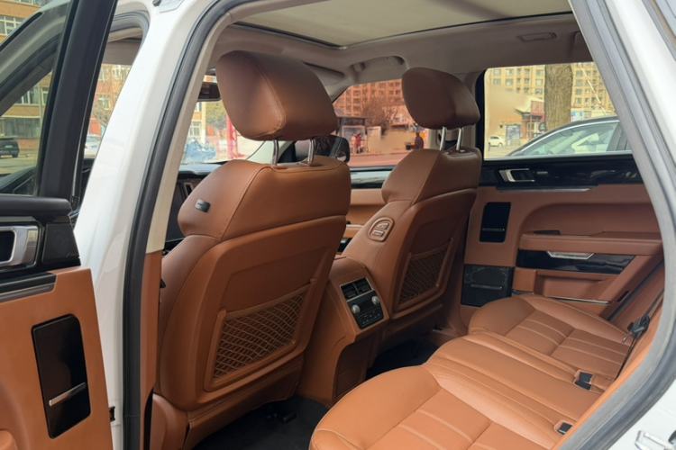 Used Zotye T700 2017 1.8T Dual-Clutch Prestige Model Interior 3