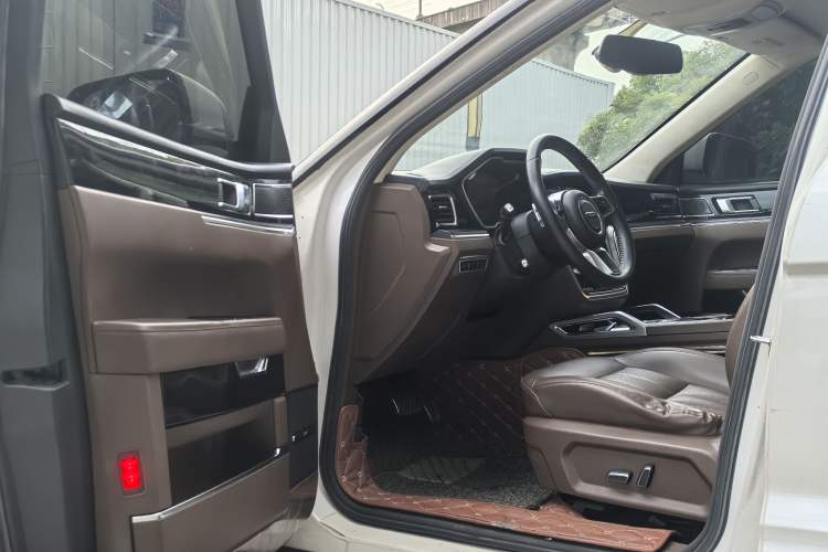 Used Zotye T700 2017 1.8T Dual-Clutch Prestige Model Interior 4