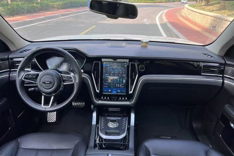 Used Zotye T700 2017 1.8T Dual-Clutch Prestige Model Interior 4