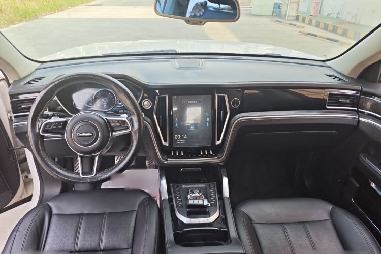 Used Zotye T700 2017 1.8T Dual-Clutch Prestige Model Interior 4