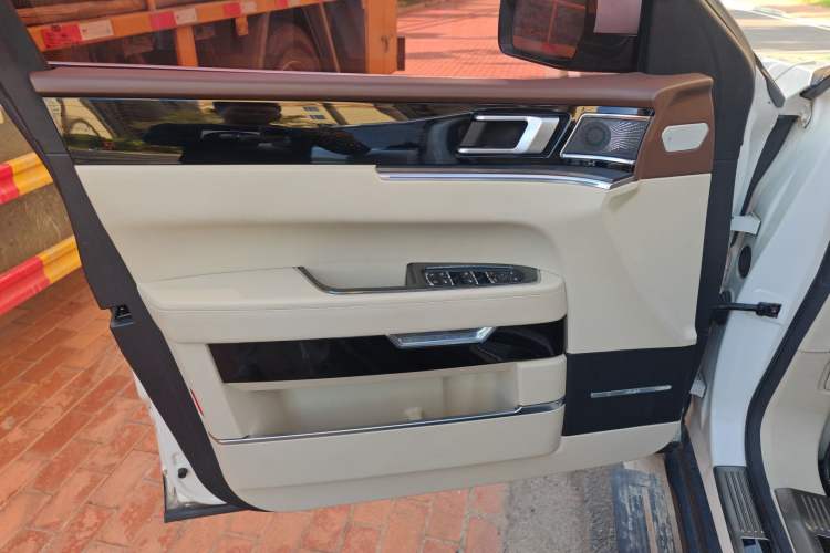 Used Zotye T700 2017 1.8T Dual-Clutch Luxury Model Interior 5