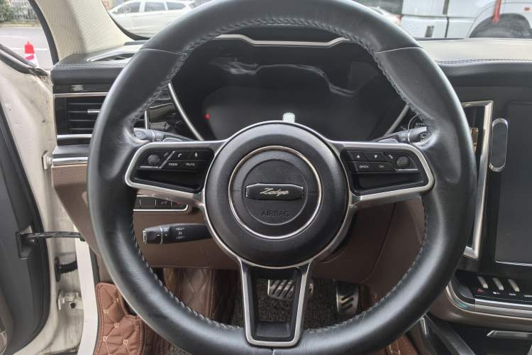 Used Zotye T700 2017 1.8T Dual-Clutch Prestige Model Interior 6