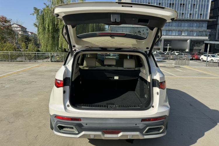 Used Zotye T700 2017 1.8T Dual-Clutch Prestige Model Interior 7