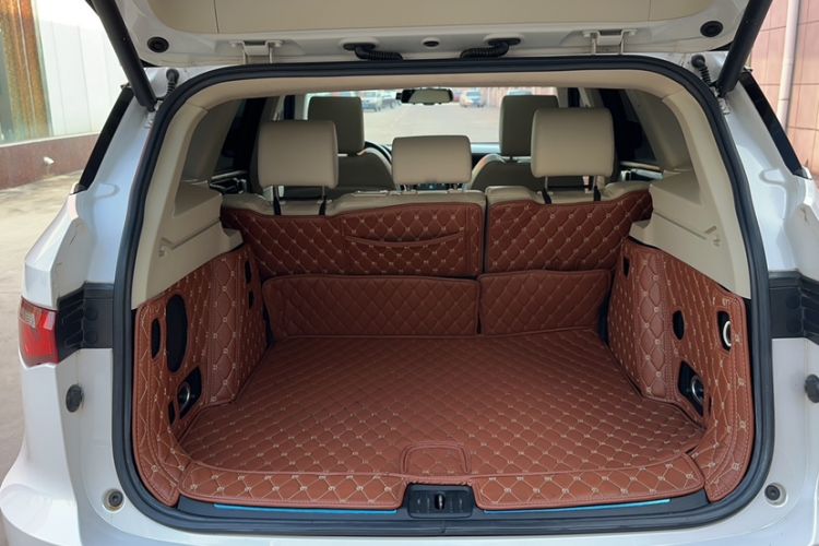 Used Zotye T700 2017 1.8T Dual-Clutch Prestige Model Interior 8