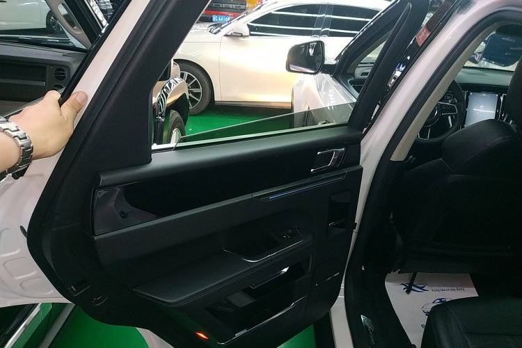 Used Zotye T700 2017 1.8T Dual-Clutch Luxury Model Interior 8