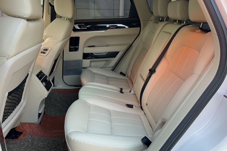 Used Zotye T700 2017 1.8T Dual-Clutch Prestige Model Interior 9
