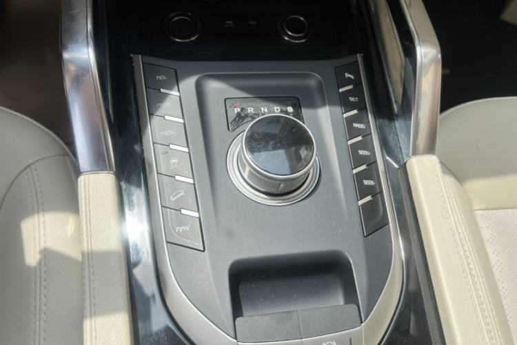 Used Zotye T700 2017 1.8T Dual-Clutch Luxury Model Interior 9
