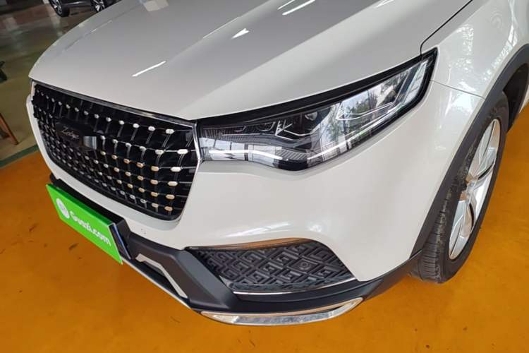Used Zotye T700 2017 1.8T Dual-Clutch Luxury Model Left Front Headlight