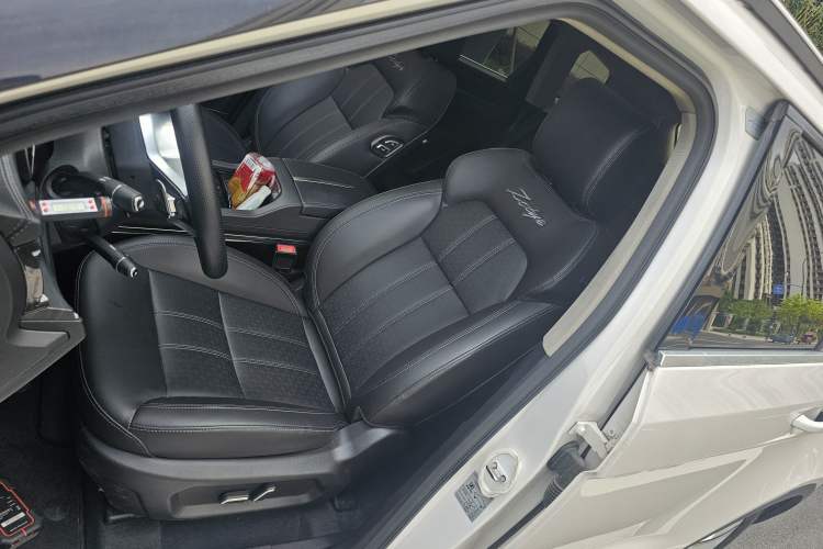 Used Zotye T700 2017 1.8T Dual-Clutch Prestige Model Left Front Seat