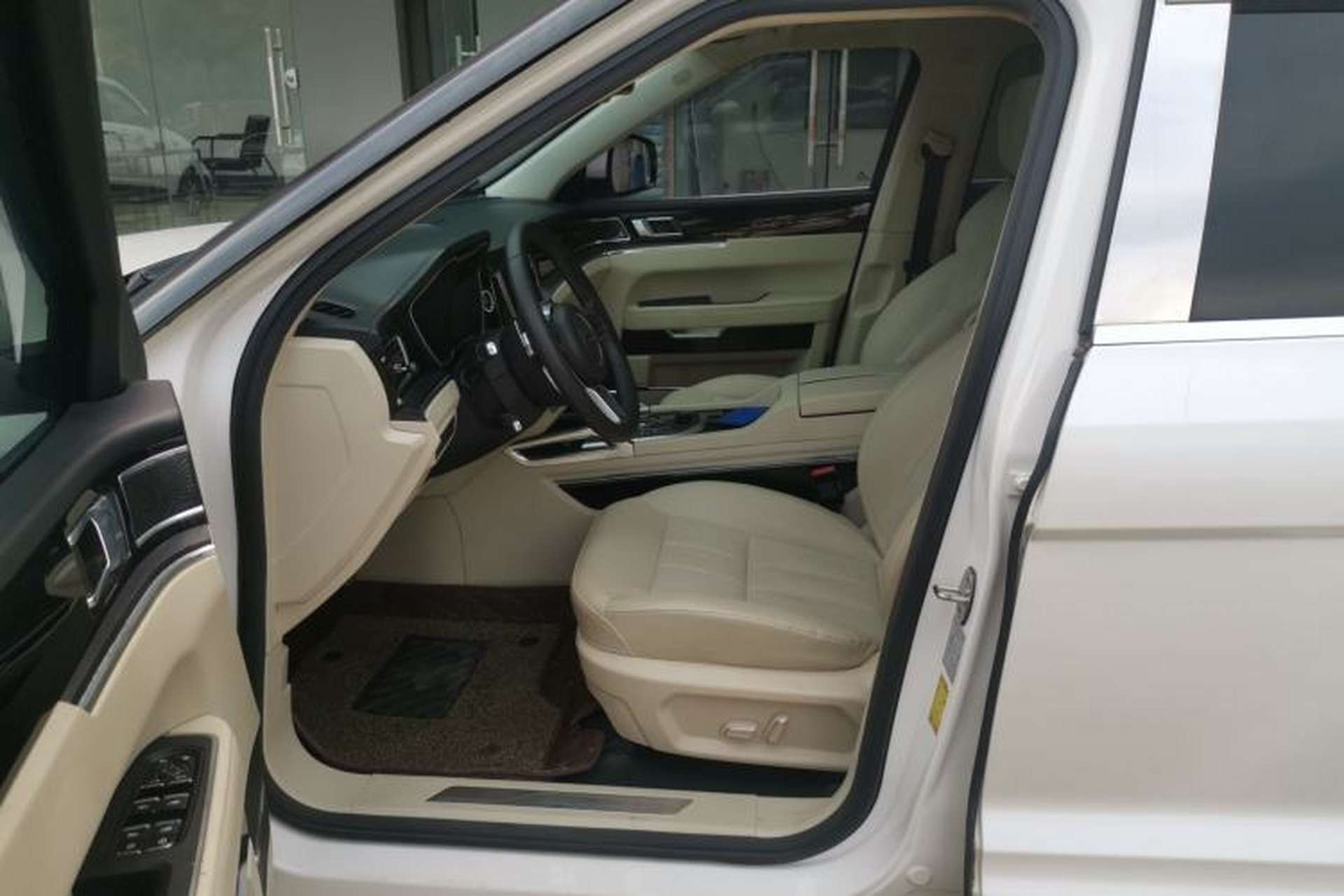 Used Zotye T700 2017 1.8T Dual-Clutch Prestige Model Left Front Seat