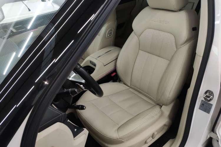 Used Zotye T700 2017 1.8T Dual-Clutch Prestige Model Left Front Seat