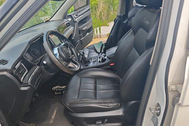 Used Zotye T700 2017 1.8T Manual Luxury Model Left Front Seat