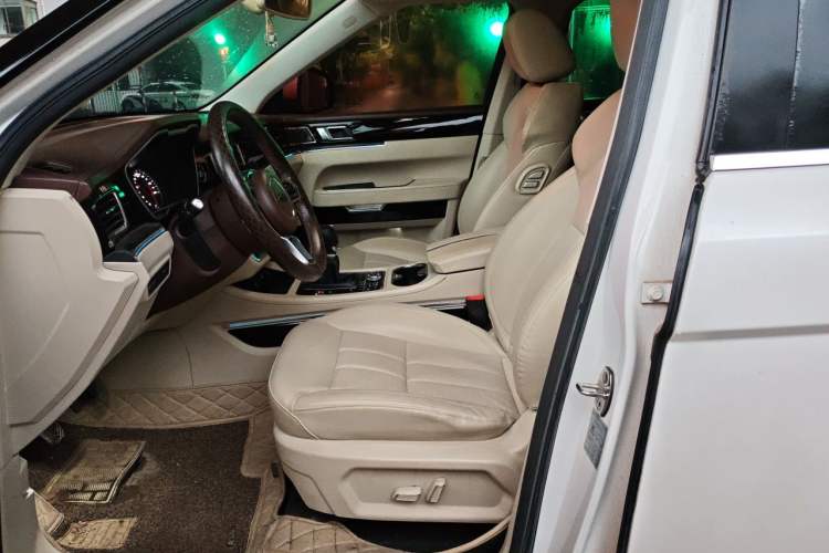 Used Zotye T700 2017 1.8T Manual Luxury Model Left Front Seat
