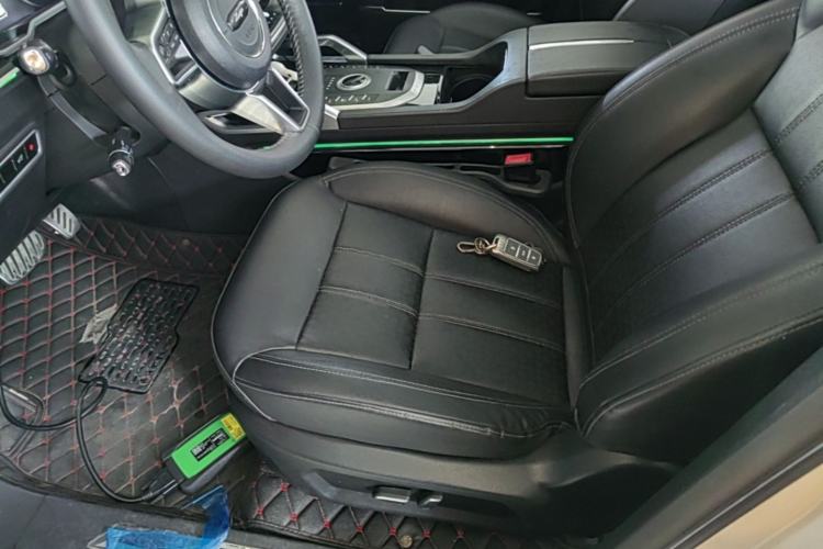 Used Zotye T700 2017 1.8T Dual-Clutch Prestige Model Left Front Seat