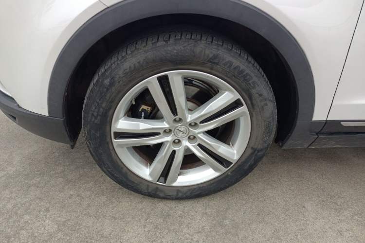 Used Zotye T700 2017 1.8T Manual Luxury Model Left Front Wheel Hub