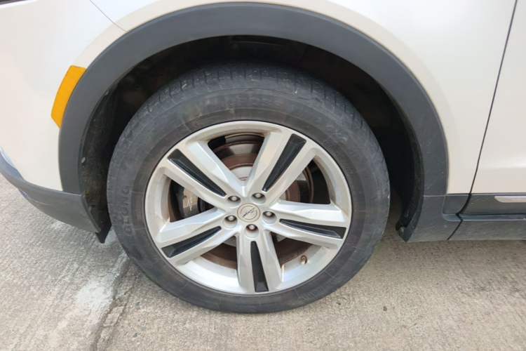 Used Zotye T700 2017 1.8T Dual-Clutch Prestige Model Left Front Wheel Hub