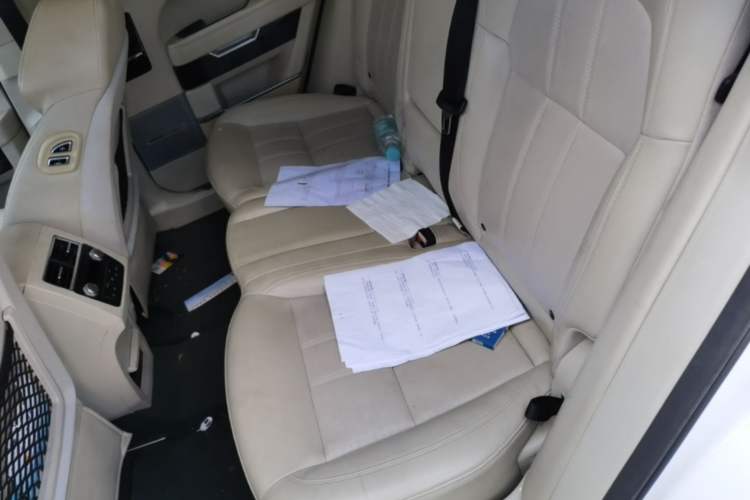 Used Zotye T700 2017 1.8T Dual-Clutch Prestige Model Left Rear Seat