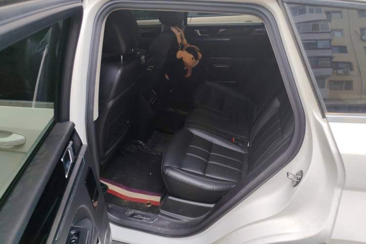 Used Zotye T700 2017 1.8T Dual-Clutch Luxury Model Left Rear Seat
