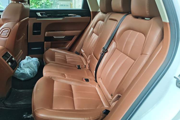 Used Zotye T700 2017 1.8T Dual-Clutch Prestige Model Left Rear Seat