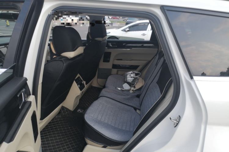 Used Zotye T700 2017 1.8T Dual-Clutch Prestige Model Left Rear Seat