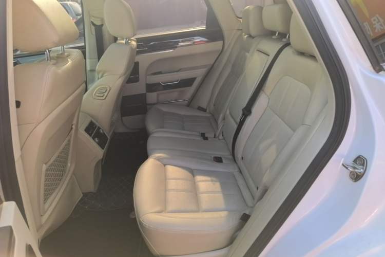 Used Zotye T700 2017 1.8T Dual-Clutch Prestige Model Left Rear Seat