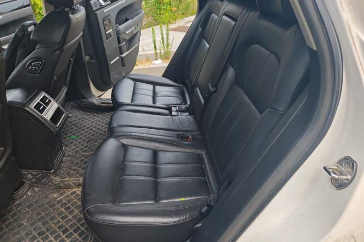 Used Zotye T700 2017 1.8T Manual Luxury Model Left Rear Seat