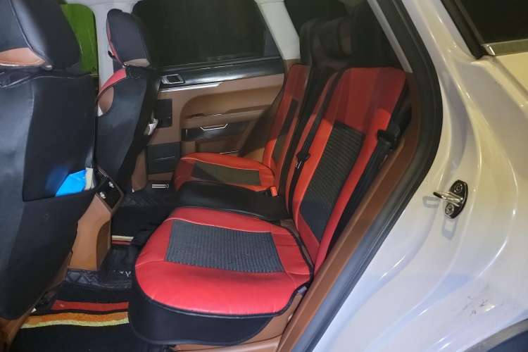 Used Zotye T700 2017 1.8T Dual-Clutch Luxury Model Left Rear Seat