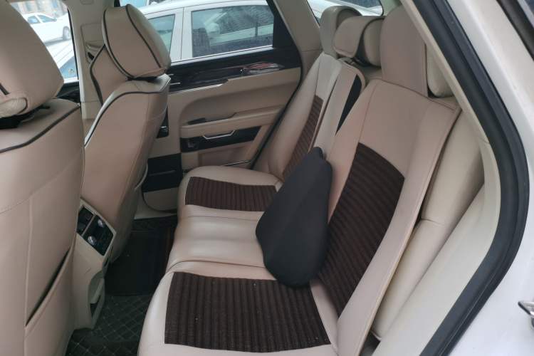 Used Zotye T700 2017 1.8T Dual-Clutch Luxury Model Left Rear Seat