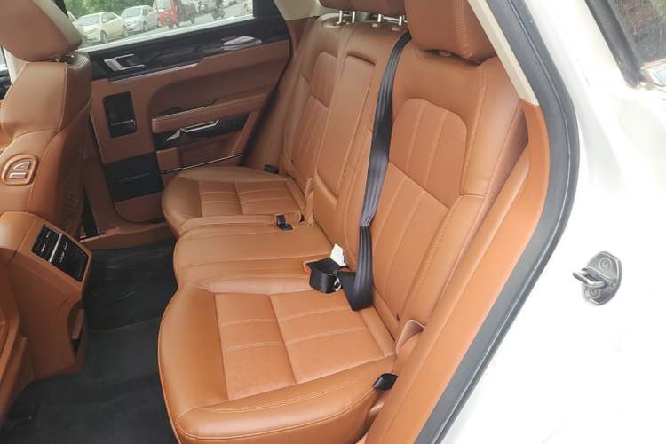 Used Zotye T700 2017 1.8T Dual-Clutch Luxury Model Left Rear Seat