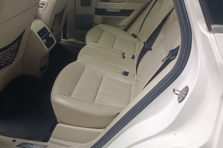 Used Zotye T700 2017 1.8T Dual-Clutch Prestige Model Left Rear Seat
