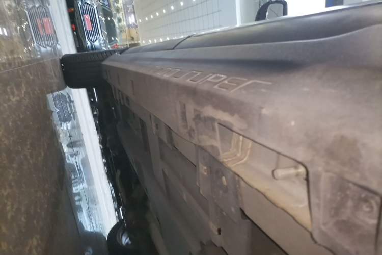 Used Zotye T700 2017 1.8T Dual-Clutch Luxury Model Left Side Sill