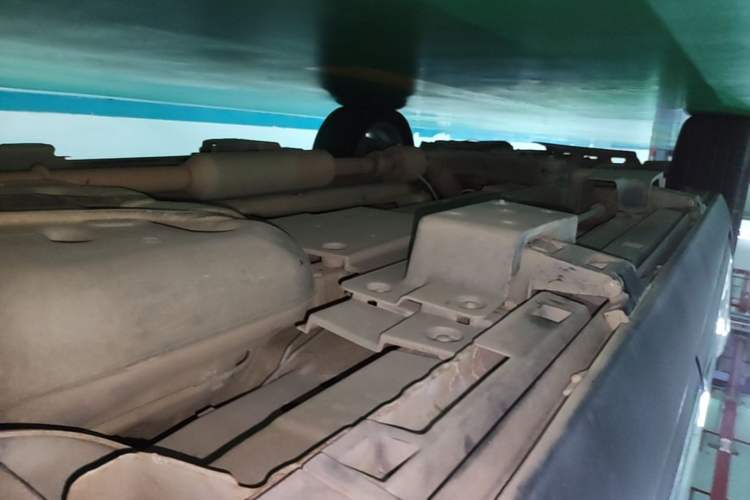 Used Zotye T700 2017 1.8T Dual-Clutch Prestige Model Left Side Sill