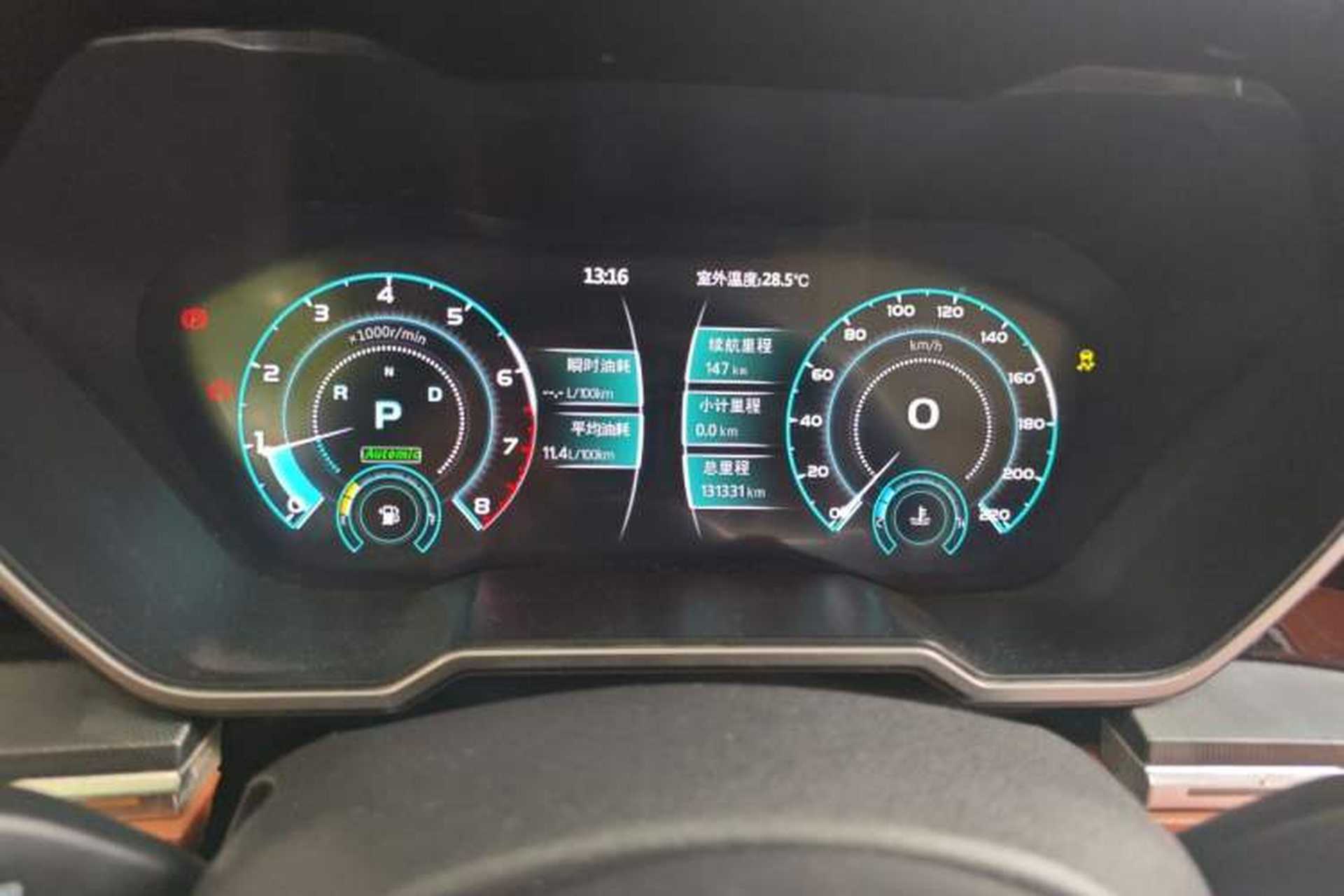 Used Zotye T700 2017 1.8T Dual-Clutch Flagship Model Odometer Close Up