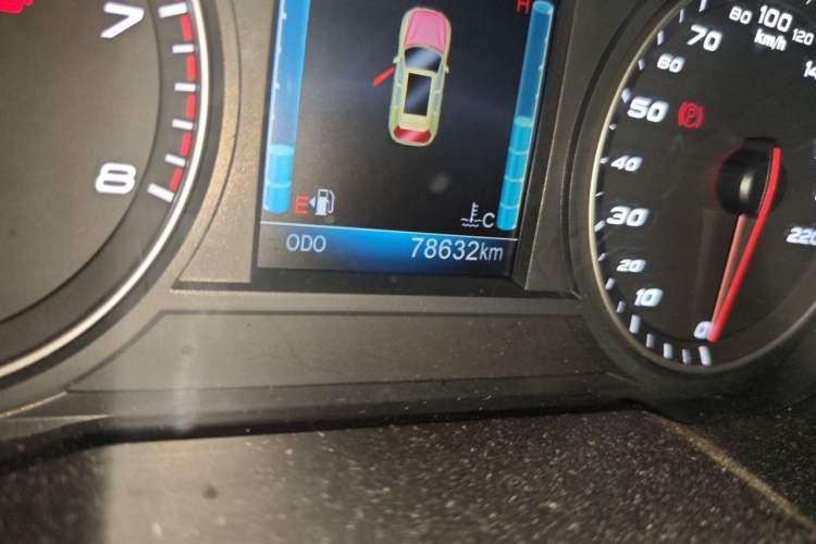 Used Zotye T700 2017 1.8T Dual-Clutch Luxury Model Odometer Close Up