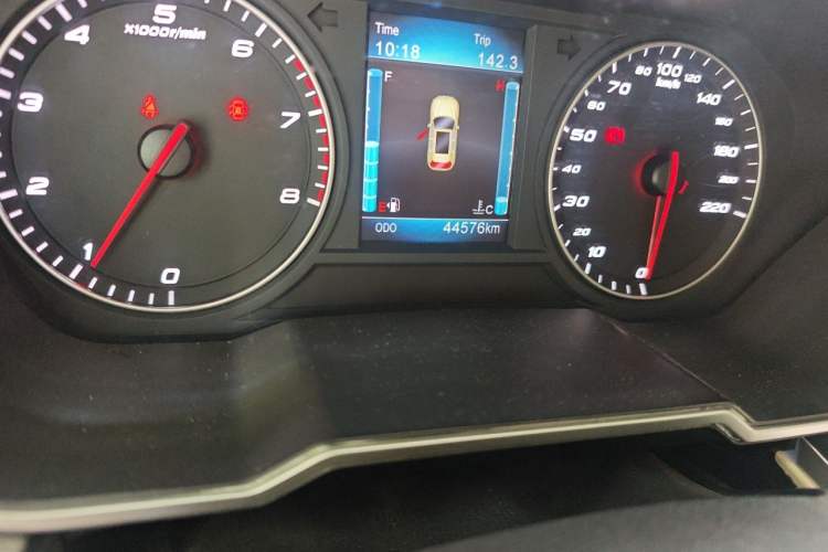 Used Zotye T700 2017 1.8T Manual Luxury Model Odometer Close Up