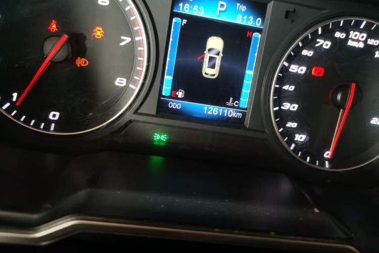 Used Zotye T700 2017 1.8T Dual-Clutch Luxury Model Odometer Close Up
