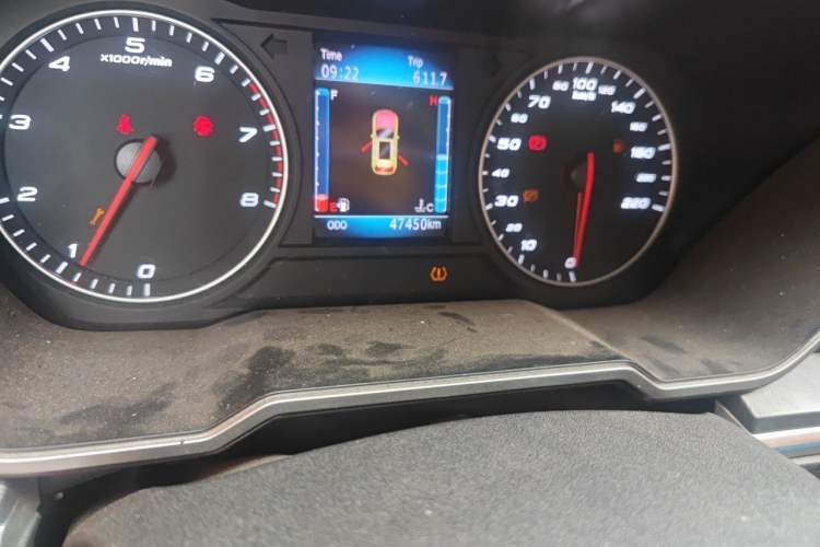 Used Zotye T700 2017 1.8T Manual Luxury Model Odometer Close Up