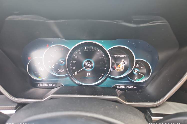 Used Zotye T700 2017 1.8T Dual-Clutch Prestige Model Odometer Close Up