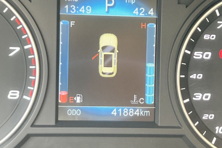 Used Zotye T700 2017 1.8T Dual-Clutch Luxury Model Odometer Close Up
