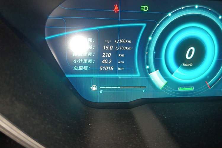 Used Zotye T700 2017 1.8T Dual-Clutch Prestige Model Odometer Close Up