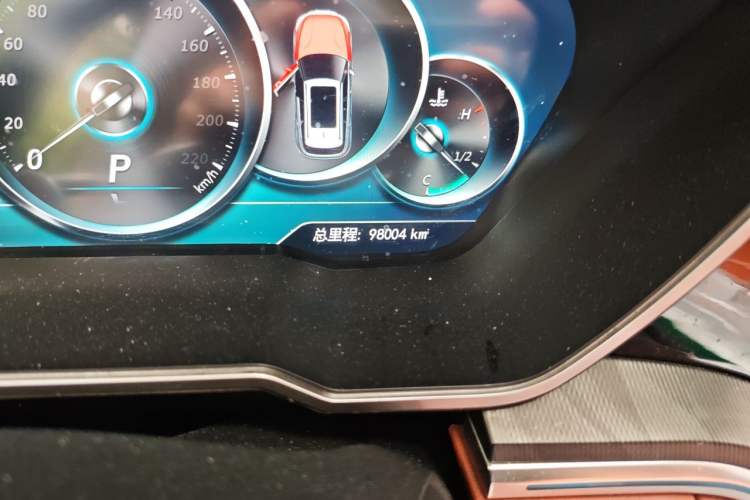 Used Zotye T700 2017 1.8T Dual-Clutch Prestige Model Odometer Close Up