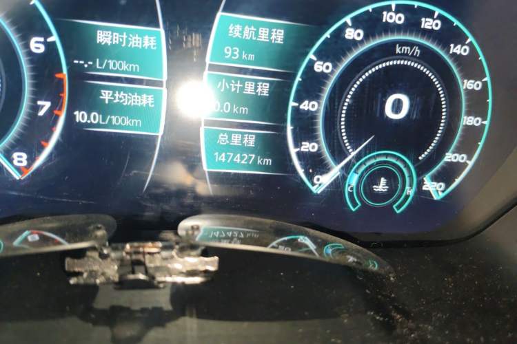 Used Zotye T700 2017 1.8T Dual-Clutch Prestige Model Odometer Close Up