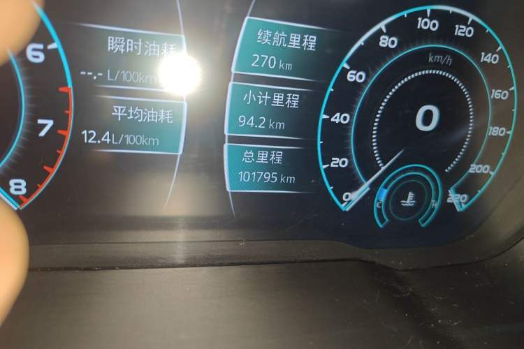 Used Zotye T700 2017 1.8T Dual-Clutch Prestige Model Odometer Close Up